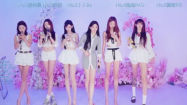 Snapshot of Luckygirls-339 chatting on June 25, 2026, 12:41 am Luckygirls-339 online show from June 25, 2026, 12:41 am