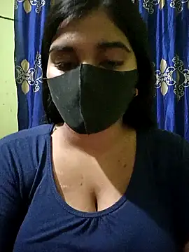 Snapshot of Queen-Tisha-Moni chatting on December 15, 2025, 4:13 pm Queen-Tisha-Moni online show from December 15, 2025, 4:13 pm