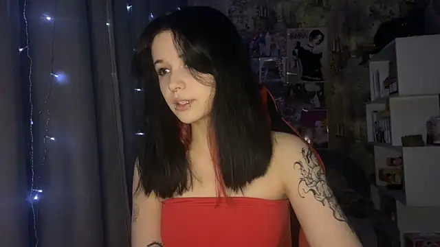 Absent Fairy online show from April 28, 2026, 5:06 pm