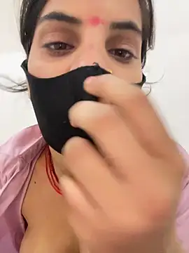 Pooja Love143 online show from May 18, 2026, 5:40 pm