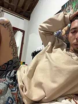 Snapshot of EnjoymentRapha chatting on December 17, 2025, 12:59 am EnjoymentRapha online show from December 17, 2025, 12:59 am