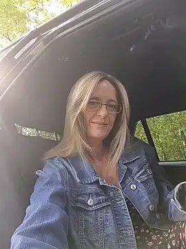 Sacha Scorp online show from April 10, 2026, 9:27 am