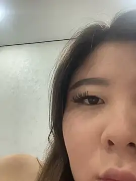 Snapshot of Sarah2127 chatting on February 20, 2026, 12:07 pm Sarah2127 online show from February 20, 2026, 12:07 pm