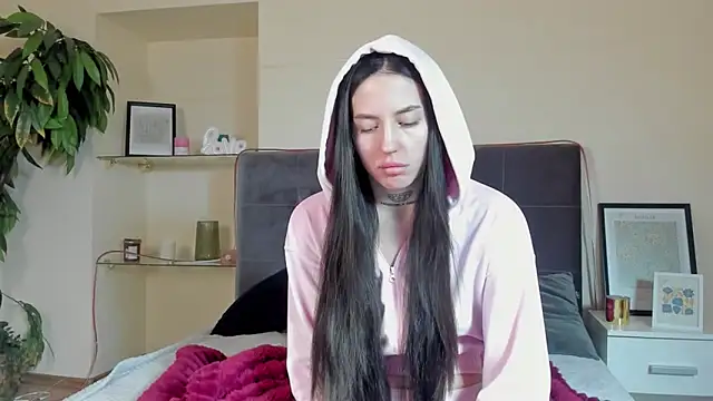 Snapshot of AdrianaCult chatting on February 9, 2026, 6:22 am AdrianaCult online show from February 9, 2026, 6:22 am