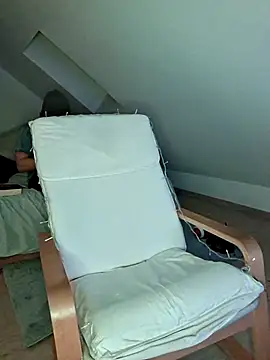 Snapshot of Ghost_Pie chatting on December 18, 2025, 8:56 pm Ghost Pie online show from December 18, 2025, 8:56 pm