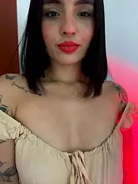 Snapshot of AngelWarm chatting on December 15, 2025, 9:53 pm AngelWarm online show from December 15, 2025, 9:53 pm