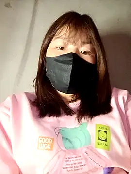 May-Ne online show from February 12, 2026, 5:51 am