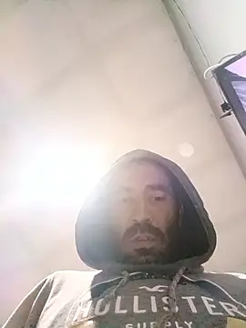 Snapshot of AntonioCeballos1234ad chatting on December 15, 2025, 7:14 am AntonioCeballos1234ad online show from December 15, 2025, 7:14 am