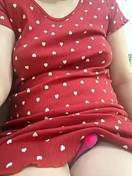 Snapshot of Emilyhomegirl1 chatting on December 18, 2025, 11:36 am Emilyhomegirl1 online show from December 18, 2025, 11:36 am