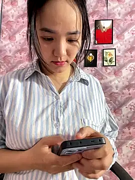 Snapshot of Sisilaydy_01 chatting on December 16, 2025, 12:31 pm Sisilaydy 01 online show from December 16, 2025, 12:31 pm