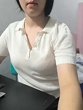 Snapshot of Sisilaydy_01 chatting on July 9, 2026, 10:15 am Sisilaydy 01 online show from July 9, 2026, 10:15 am