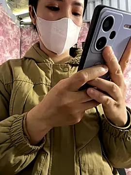 Snapshot of Sisilaydy_01 chatting on December 17, 2025, 4:17 am Sisilaydy 01 online show from December 17, 2025, 4:17 am