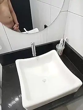 senalbxy online show from December 20, 2025, 1:25 pm