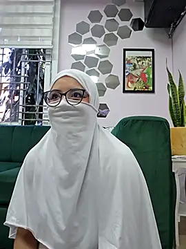 Snapshot of Dalia_Reem chatting on December 18, 2025, 12:31 pm Dalia Reem online show from December 18, 2025, 12:31 pm