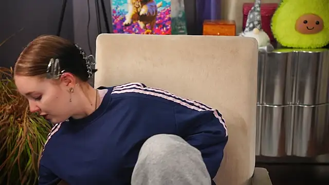 Snapshot of LucilaKeitel chatting on December 19, 2025, 2:59 am LucilaKeitel online show from December 19, 2025, 2:59 am