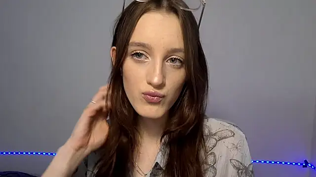 Snapshot of LisaBoddy chatting on January 12, 2026, 12:45 pm LisaBoddy online show from January 12, 2026, 12:45 pm