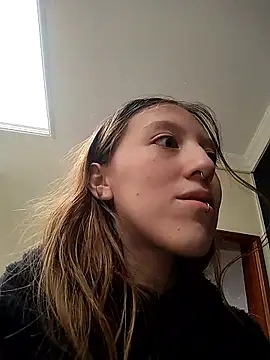 Snapshot of Briar_y_Blair chatting on January 7, 2026, 1:05 pm Briar y Blair online show from January 7, 2026, 1:05 pm