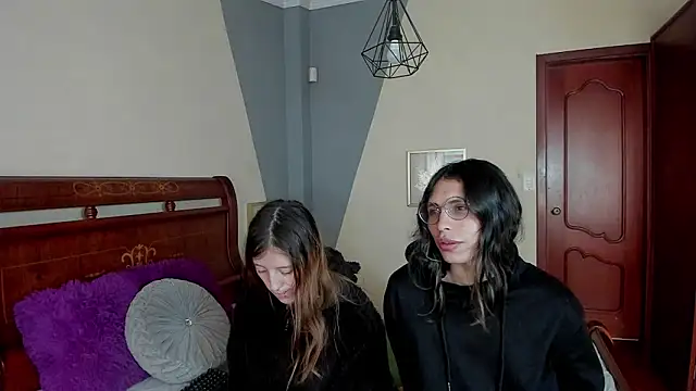 Snapshot of Briar_y_Blair chatting on January 19, 2026, 2:21 pm Briar y Blair online show from January 19, 2026, 2:21 pm