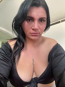 Snapshot of sophie-honey chatting on February 11, 2026, 1:44 pm sophie-honey online show from February 11, 2026, 1:44 pm