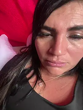 Snapshot of sophie-honey chatting on February 15, 2026, 12:48 pm sophie-honey online show from February 15, 2026, 12:48 pm