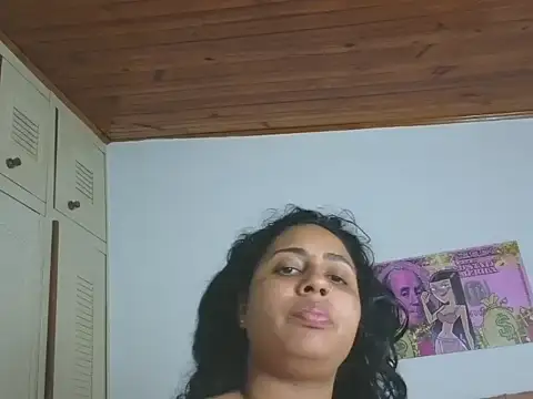 Snapshot of Valery__lovex chatting on January 14, 2026, 10:57 pm Valery lovex online show from January 14, 2026, 10:57 pm