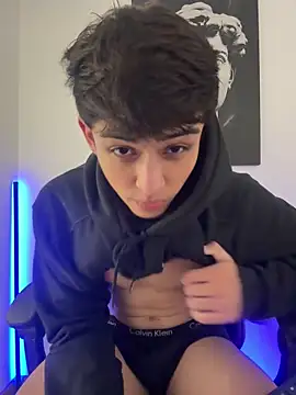 lian fooxx online show from April 29, 2026, 7:01 am