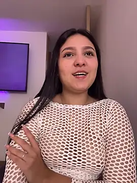 Camila sanchez25 online show from April 3, 2026, 8:04 pm