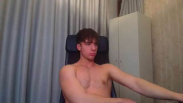 Snapshot of KellenWest chatting on February 5, 2026, 5:03 am KellenWest online show from February 5, 2026, 5:03 am