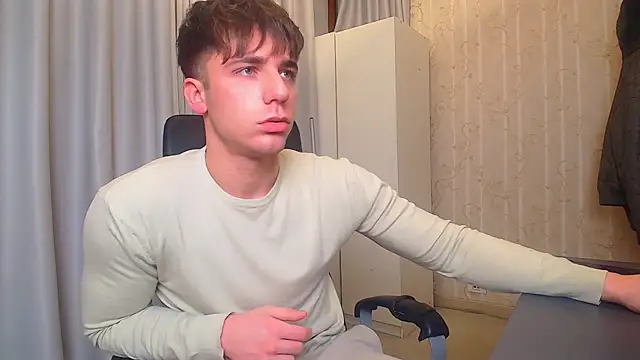 Snapshot of KellenWest chatting on January 6, 2026, 5:11 am KellenWest online show from January 6, 2026, 5:11 am