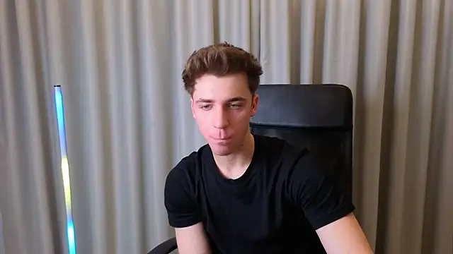 KellenWest online show from March 21, 2026, 5:19 am