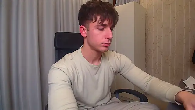 Snapshot of KellenWest chatting on January 12, 2026, 11:17 am KellenWest online show from January 12, 2026, 11:17 am