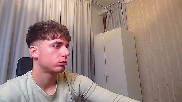 Snapshot of KellenWest chatting on February 17, 2026, 5:05 am KellenWest online show from February 17, 2026, 5:05 am