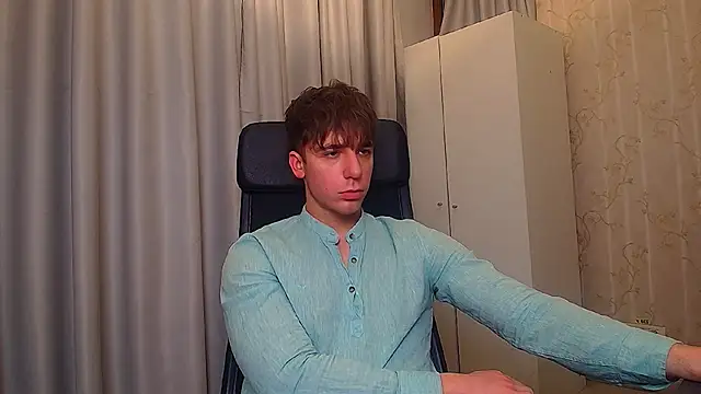 Snapshot of KellenWest chatting on February 7, 2026, 5:37 am KellenWest online show from February 7, 2026, 5:37 am