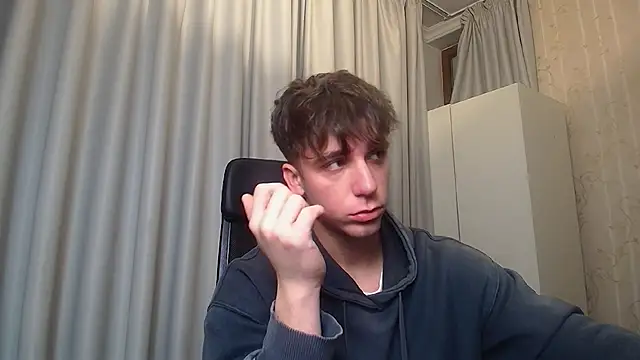 Snapshot of KellenWest chatting on February 1, 2026, 5:17 am KellenWest online show from February 1, 2026, 5:17 am