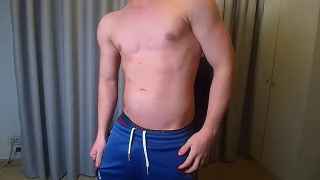 Snapshot of KellenWest chatting on February 15, 2026, 7:51 am KellenWest online show from February 15, 2026, 7:51 am