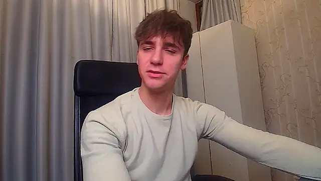 Snapshot of KellenWest chatting on February 8, 2026, 5:16 am KellenWest online show from February 8, 2026, 5:16 am