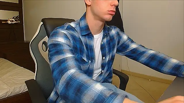 Snapshot of KellenWest chatting on January 7, 2026, 5:12 am KellenWest online show from January 7, 2026, 5:12 am