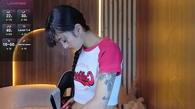 Snapshot of Tifany_Tx chatting on February 25, 2026, 7:47 pm Tifany Tx online show from February 25, 2026, 7:47 pm