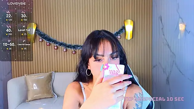 Snapshot of Tifany_Tx chatting on February 9, 2026, 7:56 pm Tifany Tx online show from February 9, 2026, 7:56 pm