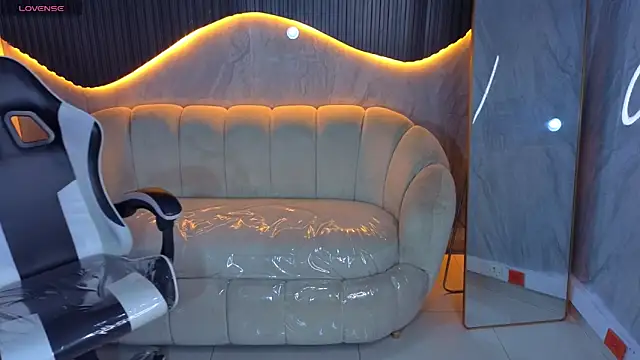 Snapshot of Tifany_Tx chatting on February 21, 2026, 1:02 pm Tifany Tx online show from February 21, 2026, 1:02 pm