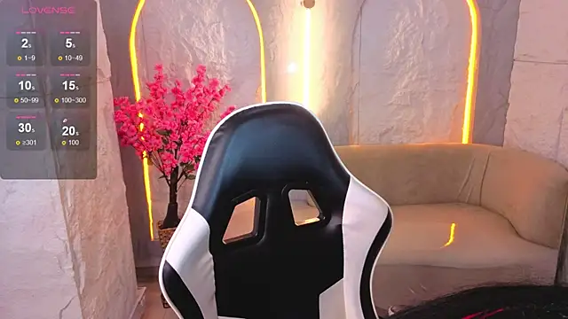 Snapshot of Tifany_Tx chatting on February 23, 2026, 7:58 pm Tifany Tx online show from February 23, 2026, 7:58 pm