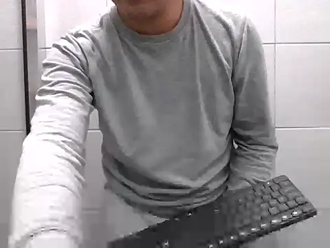 sweetpinoy2027 online show from December 22, 2025, 8:53 pm