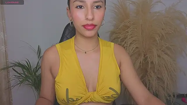 vieernes online show from May 4, 2026, 12:58 am