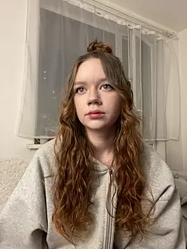 Snapshot of my_liss chatting on December 18, 2025, 5:06 pm my liss online show from December 18, 2025, 5:06 pm