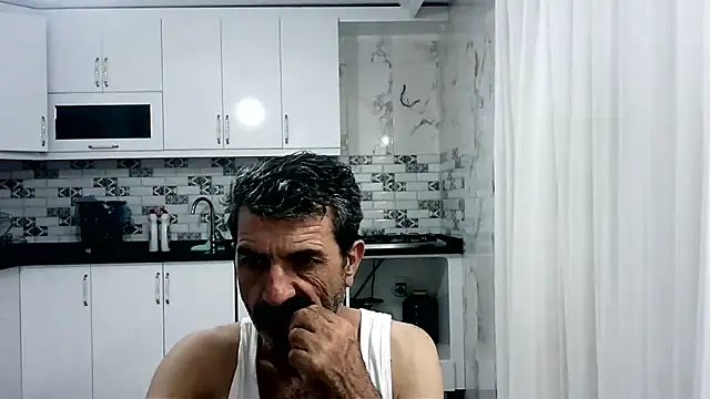 Snapshot of kobra21turki chatting on June 7, 2026, 8:25 pm kobra21turki online show from June 7, 2026, 8:25 pm