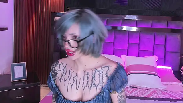 ammierouge online show from January 9, 2026, 8:27 pm