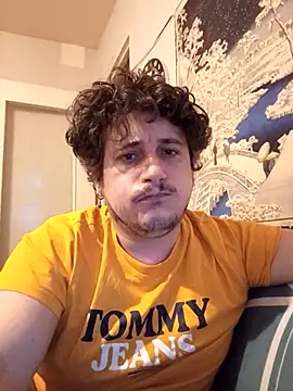 Snapshot of damslebambou1 chatting on March 1, 2026, 5:57 pm damslebambou1 online show from March 1, 2026, 5:57 pm