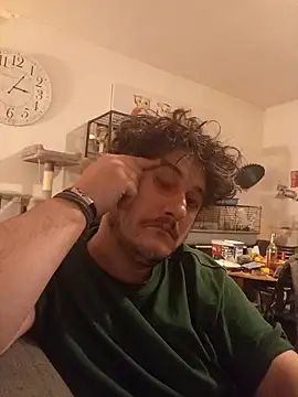 Snapshot of damslebambou1 chatting on January 12, 2026, 2:07 am damslebambou1 online show from January 12, 2026, 2:07 am