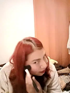 LUNARB23 online show from December 19, 2025, 1:42 am