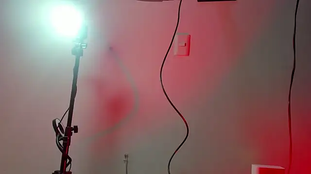 Snapshot of cirosky_elchicopolla chatting on February 4, 2026, 3:12 am cirosky elchicopolla online show from February 4, 2026, 3:12 am